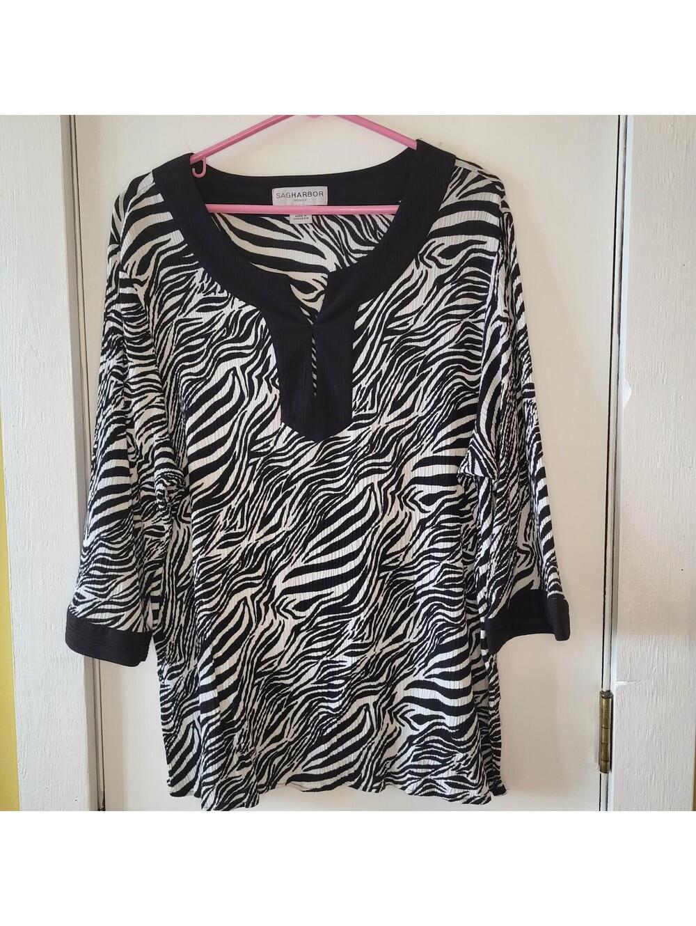 Sag Harbor women black & white zebra print top 3/4 sleeves V-neck stretchable 2X